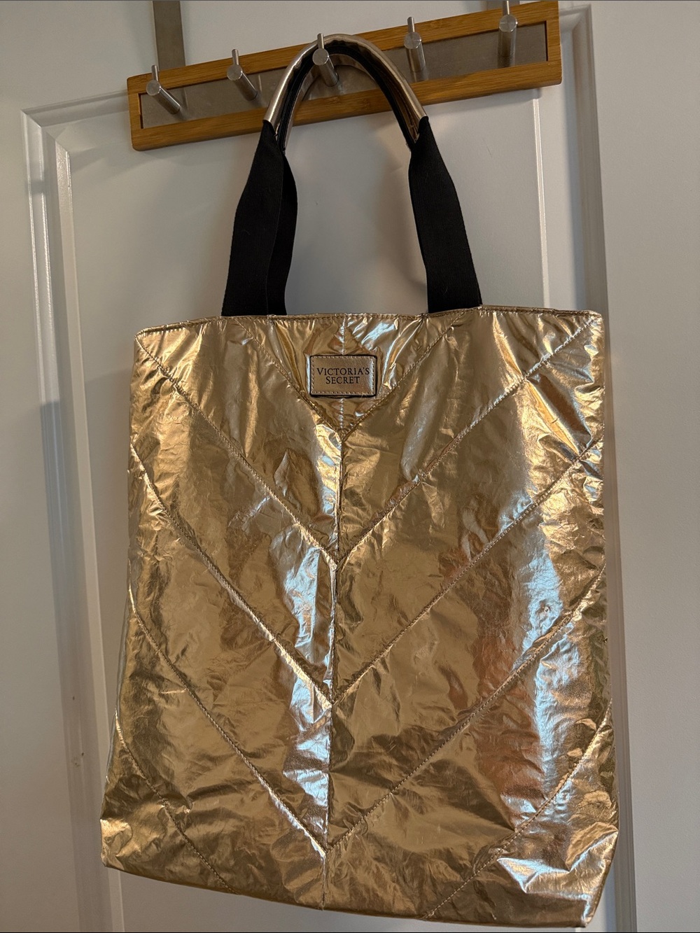 🥳 5 for $25 BUNDLE Victoria's Secret Rose Gold Quilted Chevron Tote